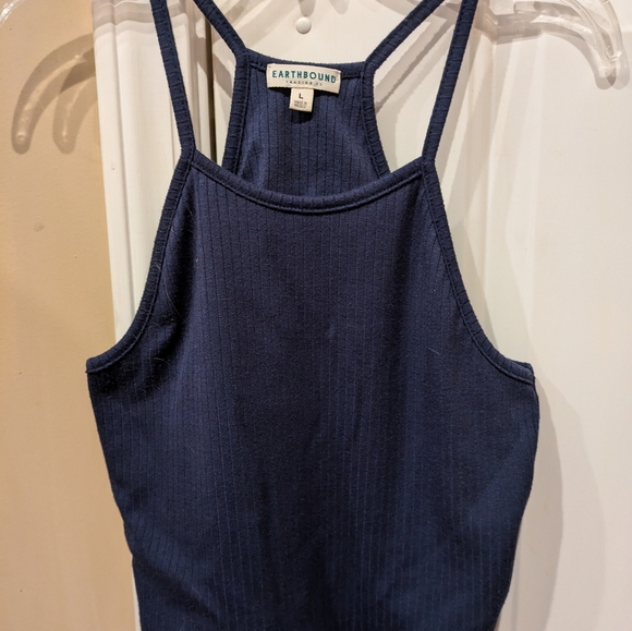 2 EARTHBOUND tops. - Picture 5 of 6